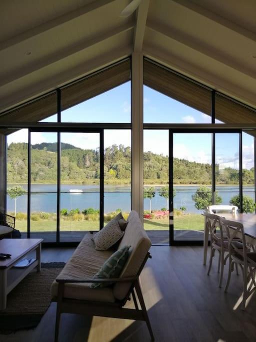 Purangi Waterfront Retreat Cooks Beach Exterior foto